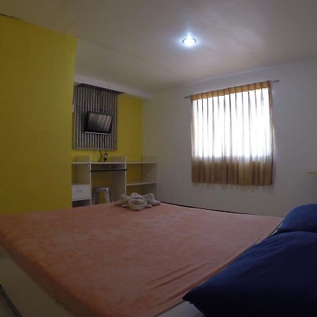 Oriental Pension Plaza Ormoc Szoba fotó