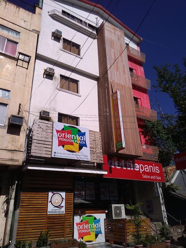 Oriental Pension Plaza Ormoc Kültér fotó
