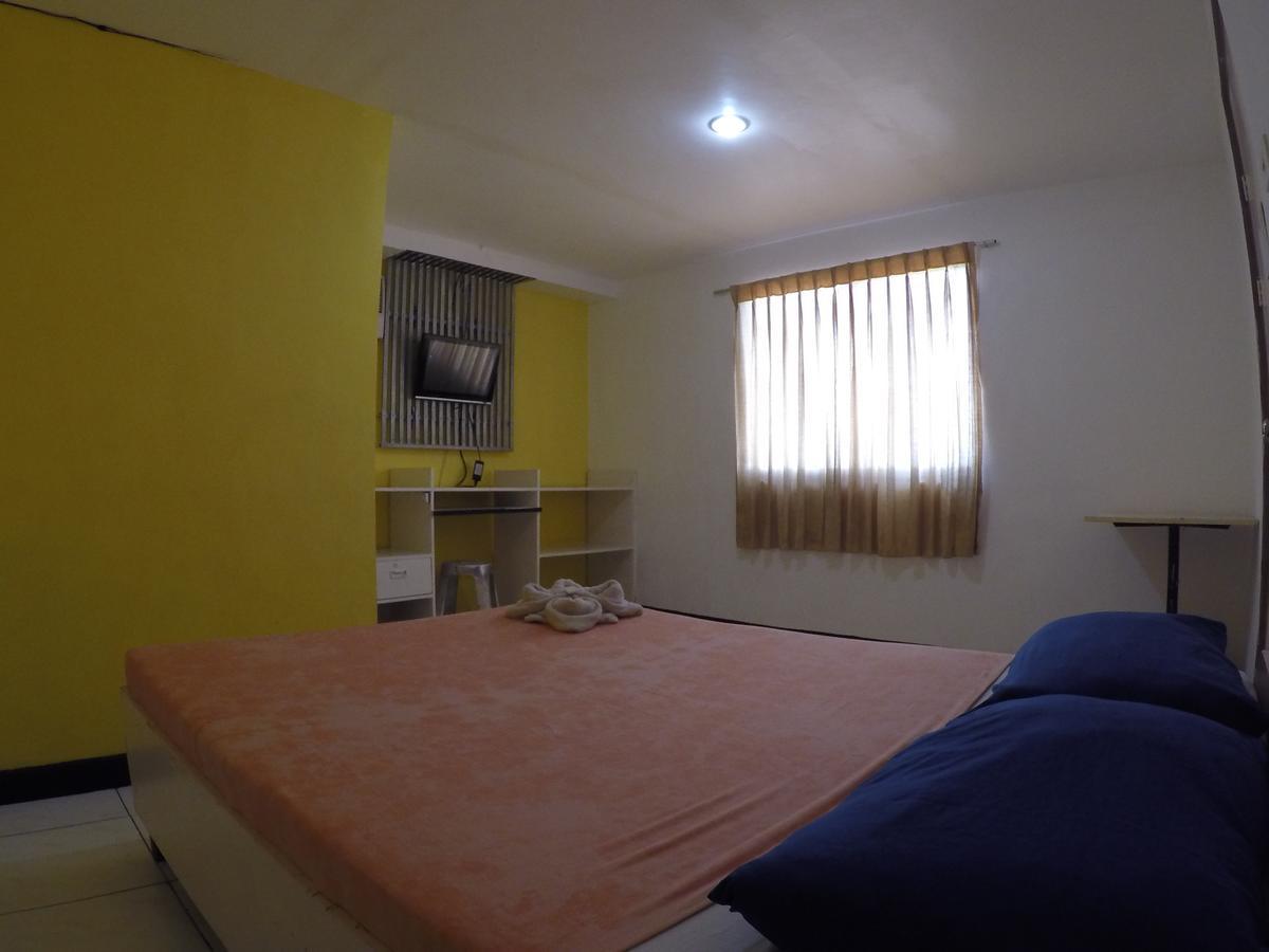 Oriental Pension Plaza Ormoc Szoba fotó